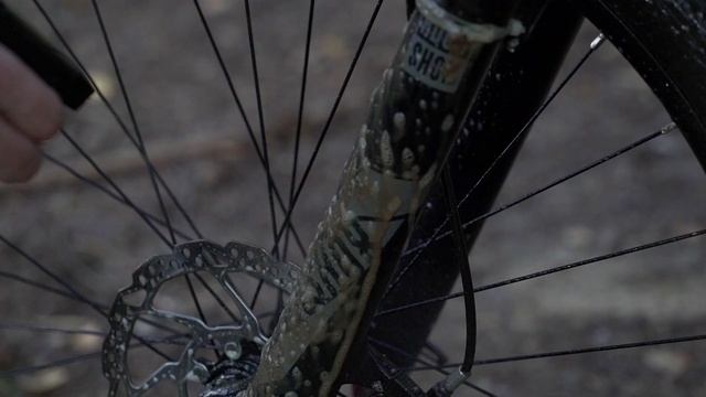Как почистить велосипед без воды! Лайфхак от BIKELAB! смотреть онлайн