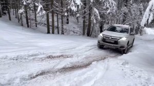 Митсубиси Паджеро спорт 3