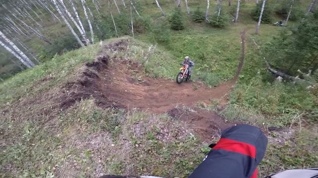 Арти Эндуро тусовка раскатывает новый подъем / тест драйв KTM EXC300 смотреть онлайн