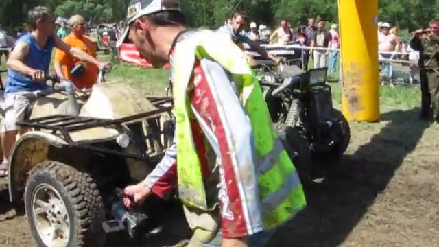 Вездетоп 2011 - старт самодельных квадроциклов смотреть онлайн