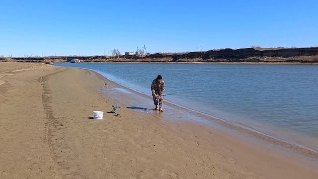 мощный клёв 23 03 22 / рыбалка в Атырау / Казахстан смотреть онлайн