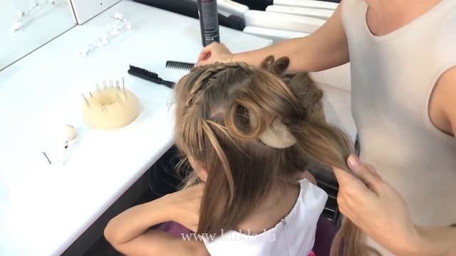 High braided girl's hair do | Princess hairstyle for girls смотреть онлайн