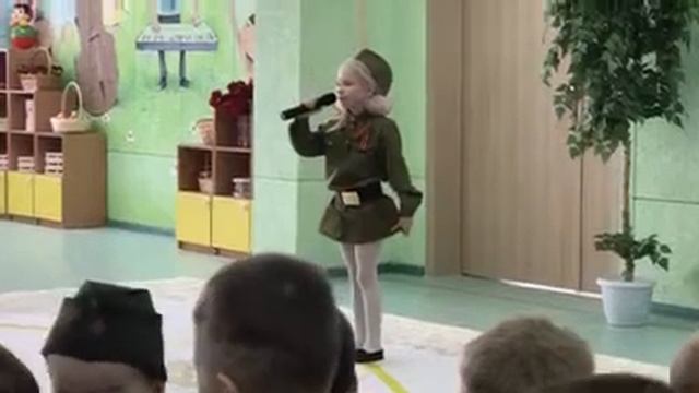 Кино идёт, воюет взвод. Мануха Маргарита 6 лет смотреть онлайн