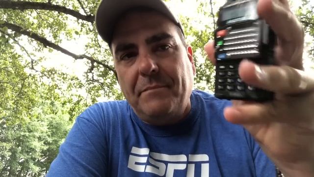 Baofeng UV-5R ham radio, talking from Atlanta to Seattle смотреть онлайн