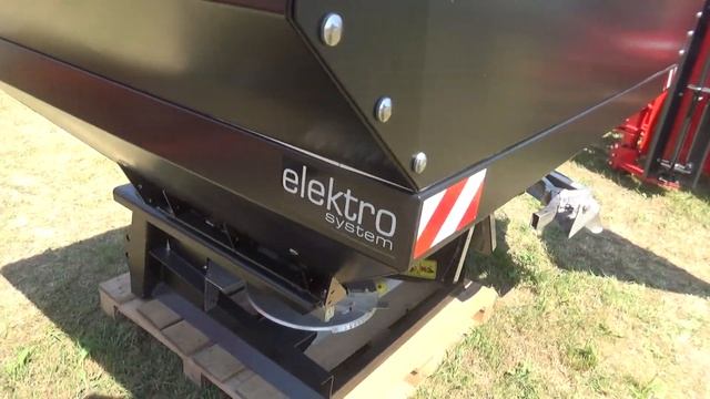 DCM Spreaders, DCM CA műtrágyaszóró, Szentlőrinci, 2018., v180812-2-079 смотреть онлайн