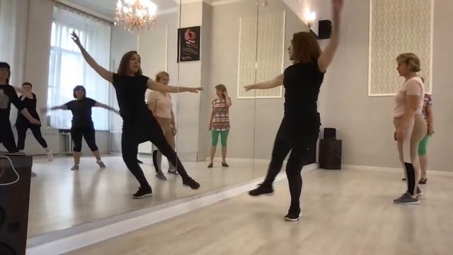 Джаз-модерн студии «Танцы 40+» полный урок смотреть онлайн
