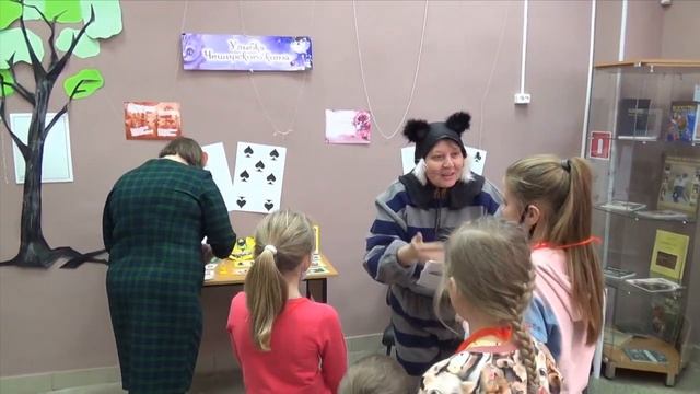 Литературный квест «С Алисой по стране чудес» смотреть онлайн