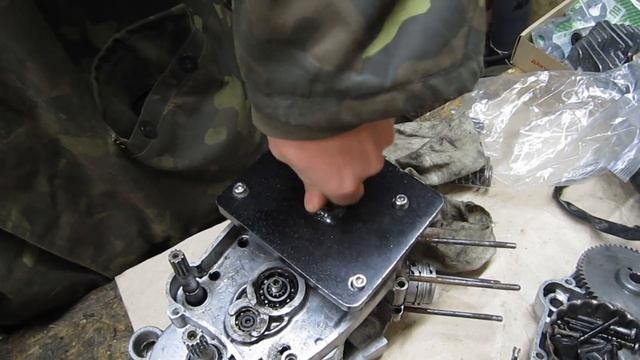 #1 Посылка с двигателем Карпаты. Разборка мотора V 501M. смотреть онлайн