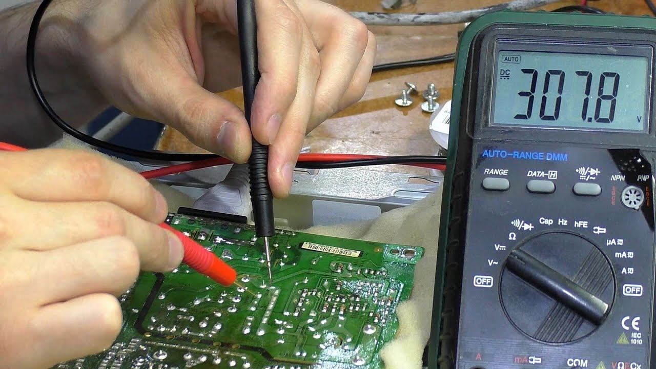 Не включается + продавлена кнопка включения. Монитор BenQ G2000WA. РЕМОНТ