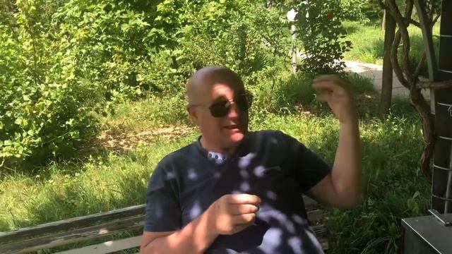 Усистеры поют на радость французским бульдогам смотреть онлайн