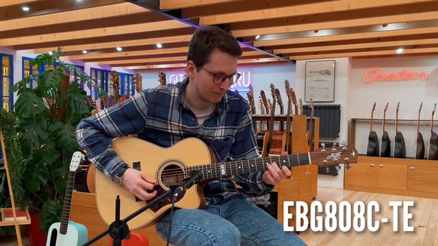 EBG808 Tommy Emmanuel vs Michael Fix | Гитарный клуб смотреть онлайн