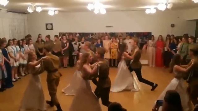 Танец мы Эхо смотреть онлайн