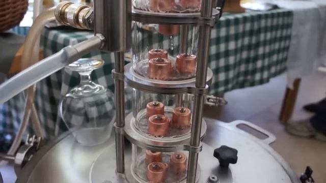 «Самогонный Давос» в Пирогово 2014: установка «Арома». Доктор Губер смотреть онлайн