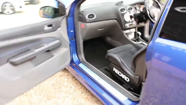 Ford Focus RS 2.5 Turbo Mountune 350 BHP in Performance Blue with Black Leather смотреть онлайн