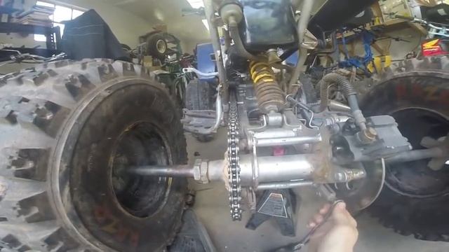 How To Adjust The Chain On A Yamaha Blaster смотреть онлайн