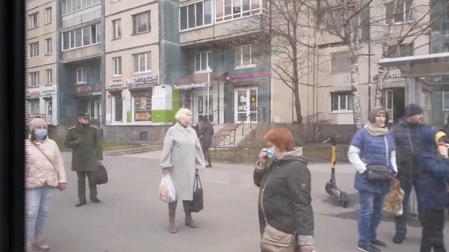 Санкт-Петербург. На МАЗ-216 около станции метро Комендантский проспект смотреть онлайн