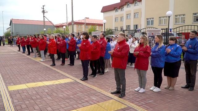 В России отмечают День государственного флага смотреть онлайн