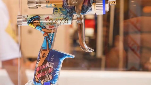 SATAjet 5000 B Sailor gun at SEMA 2017 смотреть онлайн