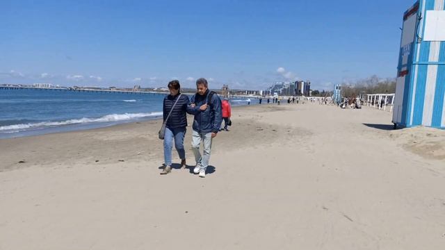 Они говорили #Летуй в Анапе. 22 апреля. Посмотрите на красивое море на Центральном пляже смотреть онлайн