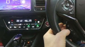 На Honda Vezel установлена магнитола Teyes CC2 plus 3/32 с обгонной камерой