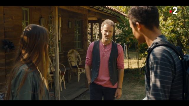 France 2 / La Dernière Vague - Interview de Guillaume Cramoisan смотреть онлайн