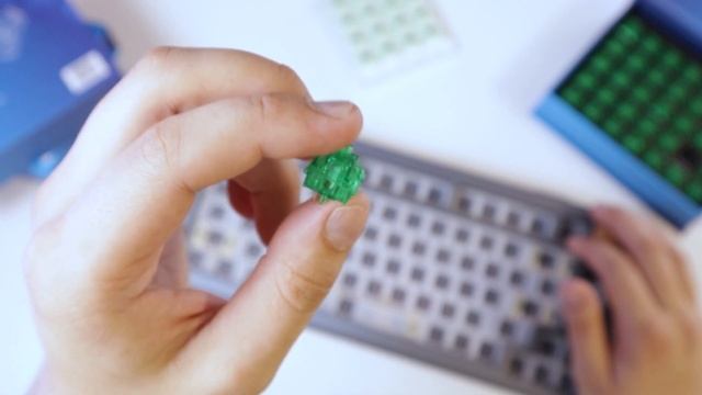 Распаковка и сборка KiiBOOM Moonshadow 81 кастомной клавиатуры с уникальным дизайном! смотреть онлайн