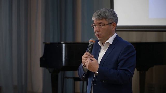 Каким будет «содержание» кампуса: в Улан-Удэ прошел «мозговой штурм» всех заинтересованных сторон смотреть онлайн