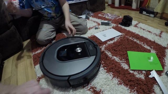 Обзор на пылесос IRobot Roomba 960 (робот- пылесос) смотреть онлайн