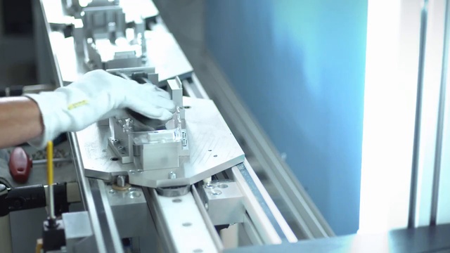 Обзор «Ножницы для живой изгороди Gardena "600 Comfort"» смотреть онлайн