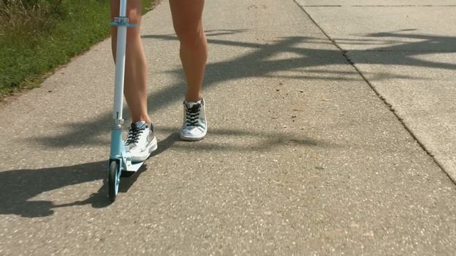 City-Roller für Jung und Alt mit Katie Steiner bei PEARL TV смотреть онлайн