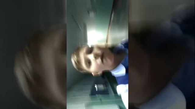 Пою песню в школе,малый повзрослел(Макс Корж) смотреть онлайн