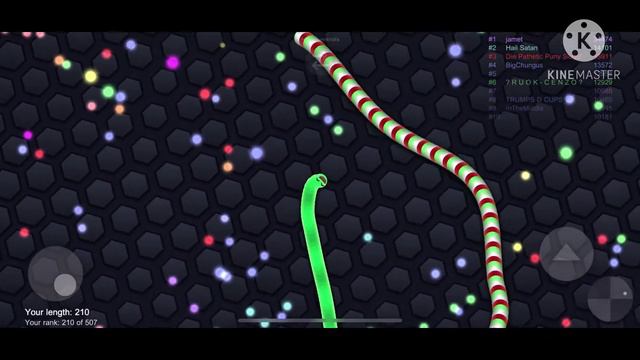 Playing Slither.io смотреть онлайн