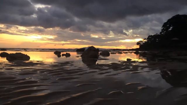Ранне утро на острове Пи Пи смотреть онлайн