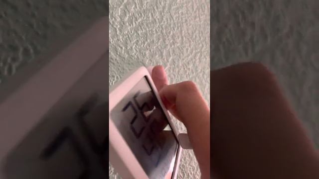 Датчик температуры и влажности Xiaomi Miaomiaoce LCD смотреть онлайн