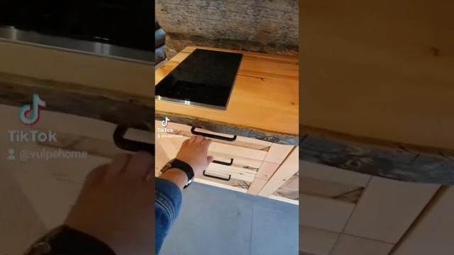 Кухня из массива карельской сосны и алтайского кедра смотреть онлайн