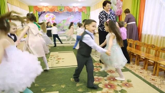 Праздник в детском саду. 8 марта. Детский сад Колосок. смотреть онлайн