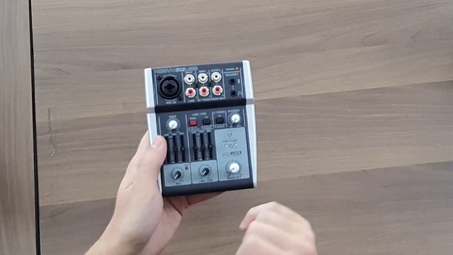 Mezcladora Xenyx 302 con interface de audio usb Behringer Review / Test / Explained смотреть онлайн