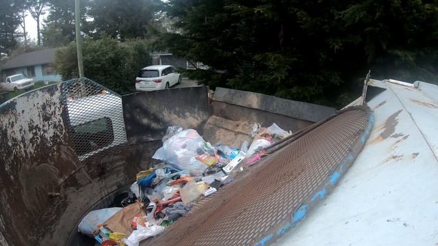 Heil CP Python Garbage Truck Hopper View! смотреть онлайн