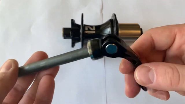 Задняя втулка Novatec D462SB под ось или эксцентрик (135x10) смотреть онлайн