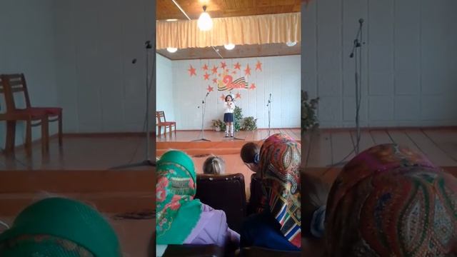 Песня улыбка смотреть онлайн