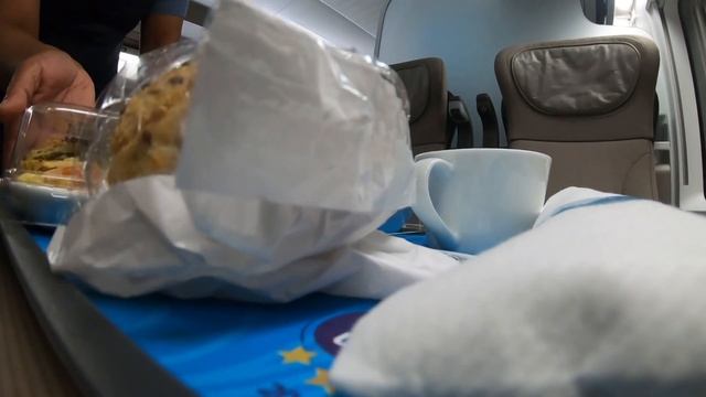 Eurostar London to Paris, via underwater tunnel, First class train trip 4K смотреть онлайн