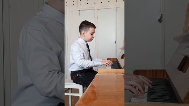 И.Парфёнов. Сентябрь (Осенняя ярмарка). Баган Игнат, 5 класс (10 лет). смотреть онлайн