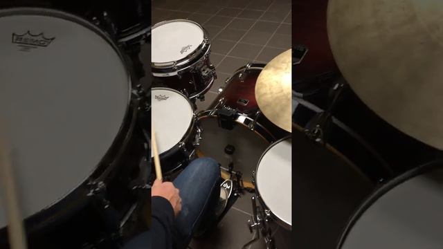 YAMAHA EAD10 DEMO смотреть онлайн