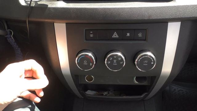 Установка доп. розетки УАЗ Патриот смотреть онлайн