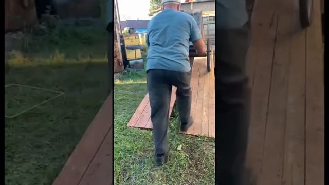 Самодельная тележка для перевозки ульев. Полное видео на моём канале. #пасека #кочёвая_пасека смотреть онлайн