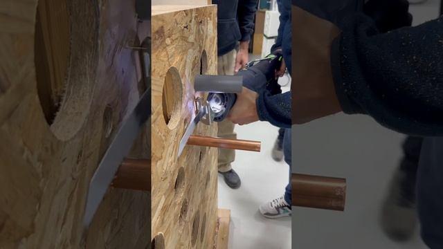 La Sierra De Sable A Batería RSC 18 Es Robusta, Rápida Y Muy Resistente. #woodworking