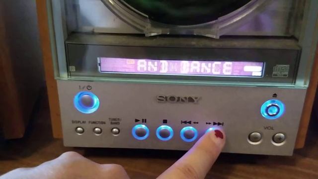 Sony Compact CD Player Micro System CMT-EX1 смотреть онлайн