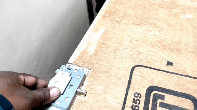 Sliding door channel फिट कैसे करते है |How to fitting sliding channel смотреть онлайн