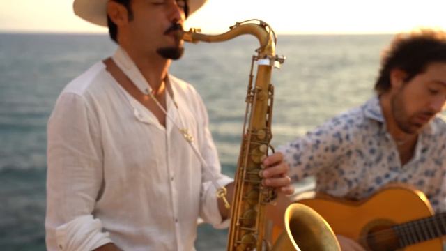 BAMBOLEO 2022💃🌴(Sax & Flamenco Guitar) Daniele Vitale & Emanuel Victor смотреть онлайн