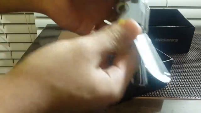 Unboxing Samson Meteor Microphone смотреть онлайн